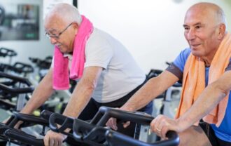 senior-citizen-exersicing